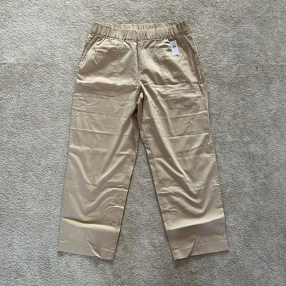 GAP off Duty Khaki pants